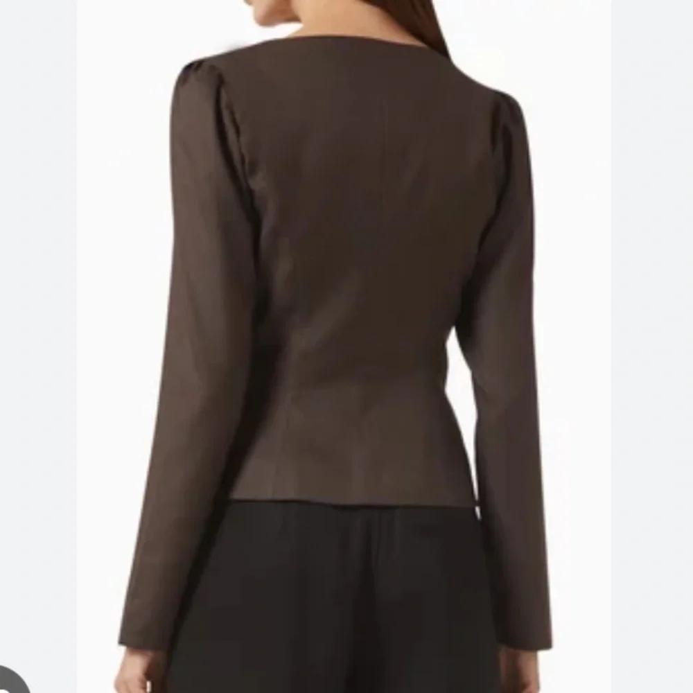 Reformation Brown Fitted Button-Up Scoop Neck Blouse - Picture 4 of 11